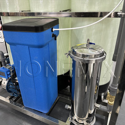 Nhà máy xử lý nước RO chính xác 2000L Hệ thống xử lý trước nước FRP
